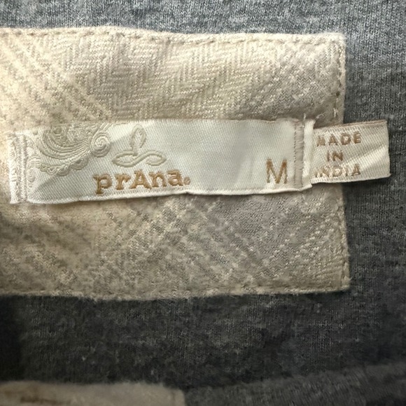 Prana Plaid Flannel Shirt Jacket Womens Size Medium Snap Button Organic‎ Cotton - Picture 2 of 9